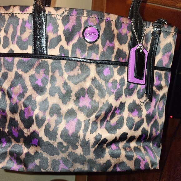 Coach ocelot purple lepord print bag NWT - Picture 6 of 7